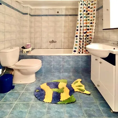 Family House Вилла *